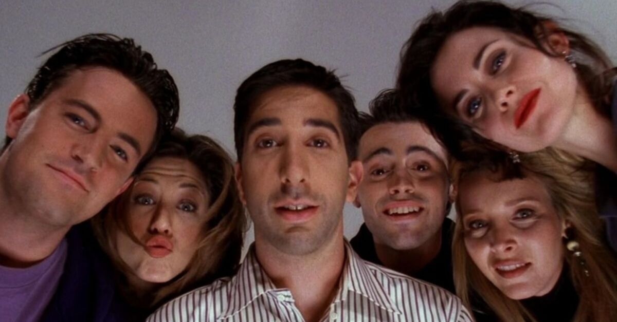 De George Clooney a Julia Roberts: veja as estrelas que já passaram por “Friends”