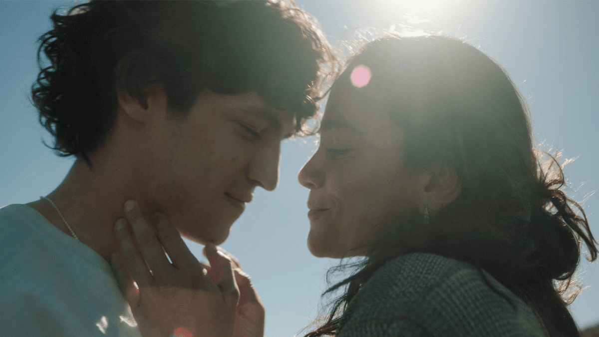 “Eduardo e Mônica”: Filme inspirado nos personagens de Renato Russo estreia nesta quinta-feira