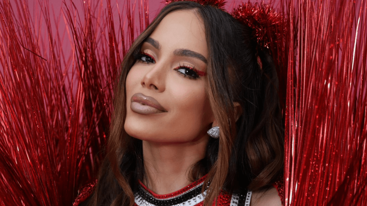 “Equilibrium”: Anitta anuncia o oitavo disco da carreira para abril