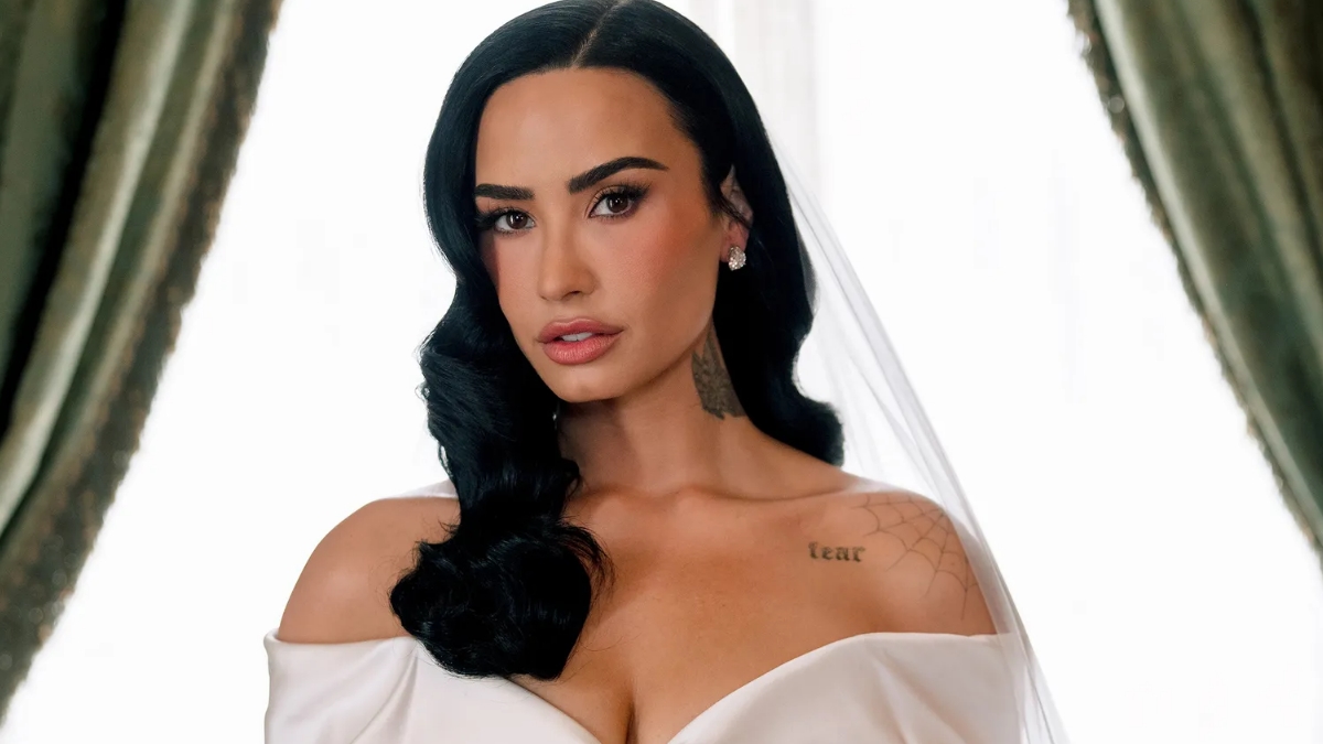 Demi Lovato se casa com Jordan “Jutes” Lutes em cerimônia íntima na Califórnia