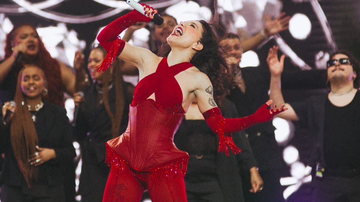 PRISCILLA emociona The Town 2025 com show marcado por vocais, música nova e atração surpresa
