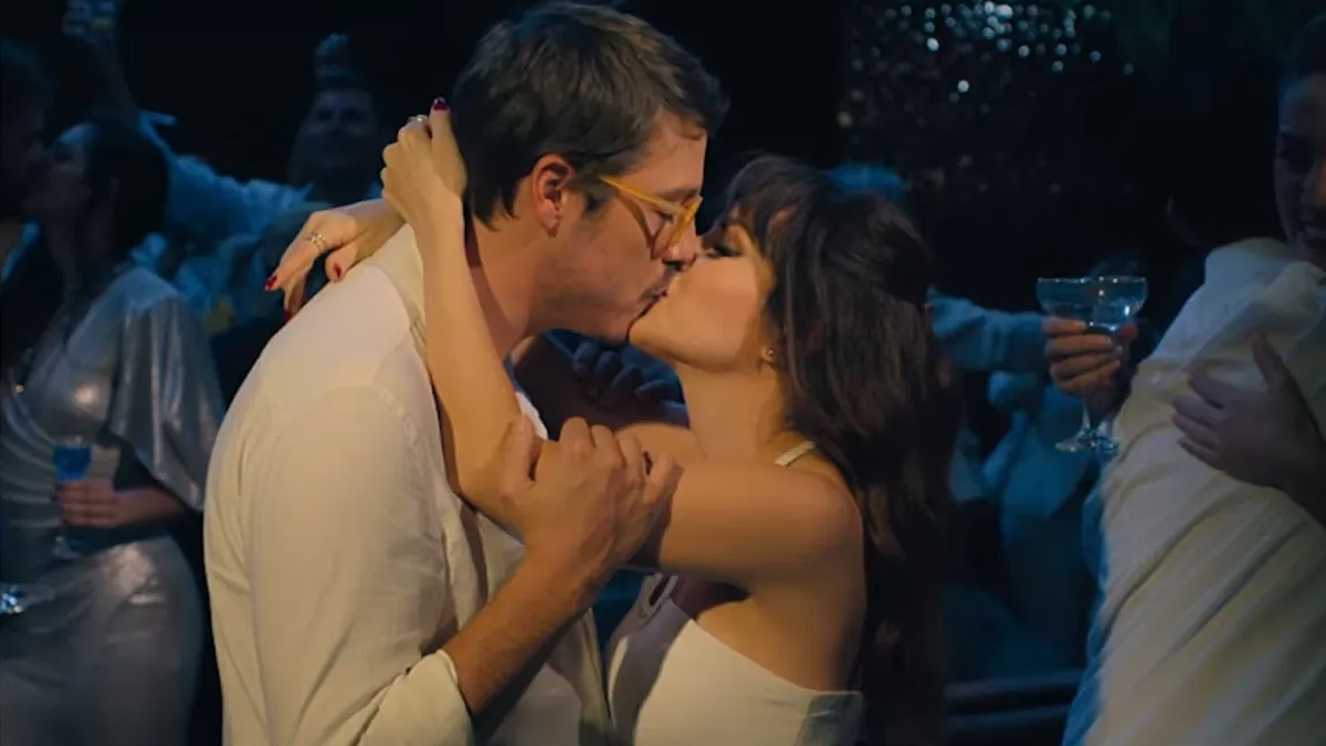 Warner Bros. Pictures divulga novo trailer da comédia romântica “Evidências do Amor”